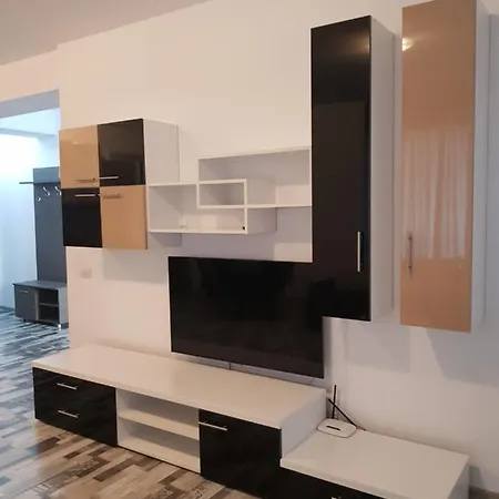 Summerhouse Mamaia